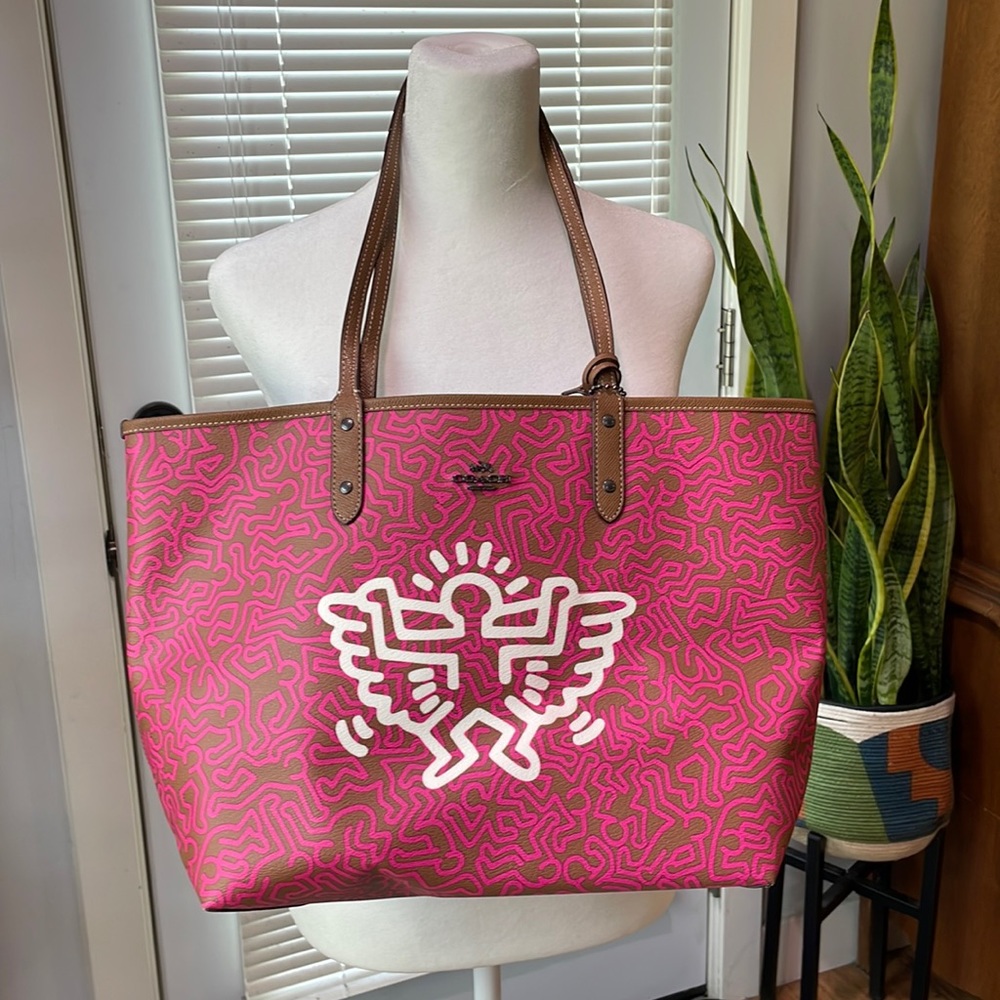 Coach tote bag limited edition designed by Keith Haring